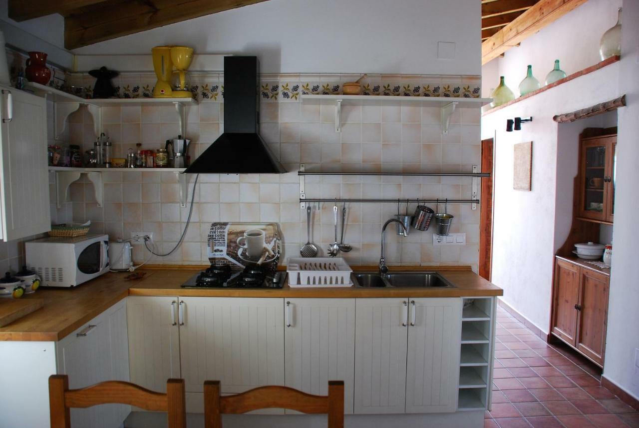 Casa Rural La Torre Алмонастер ла Реал Екстериор снимка