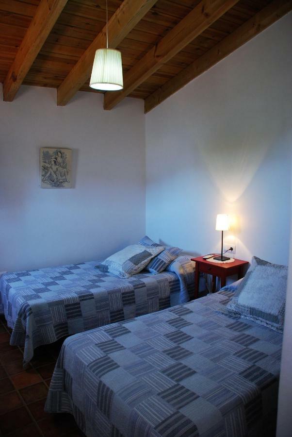 Casa Rural La Torre Алмонастер ла Реал Екстериор снимка